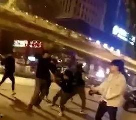 网友爆料多名男子视频,网友揭秘背后真相